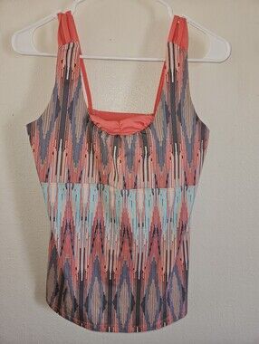 Rei Womans Athletic Tank Top Size M